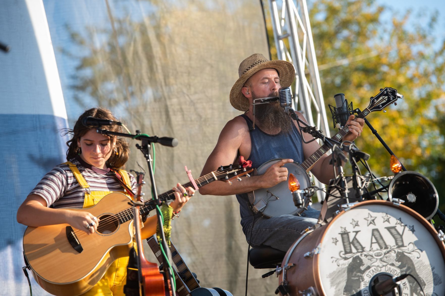 The Kay Brothers, the Burney Sisters at the Lot